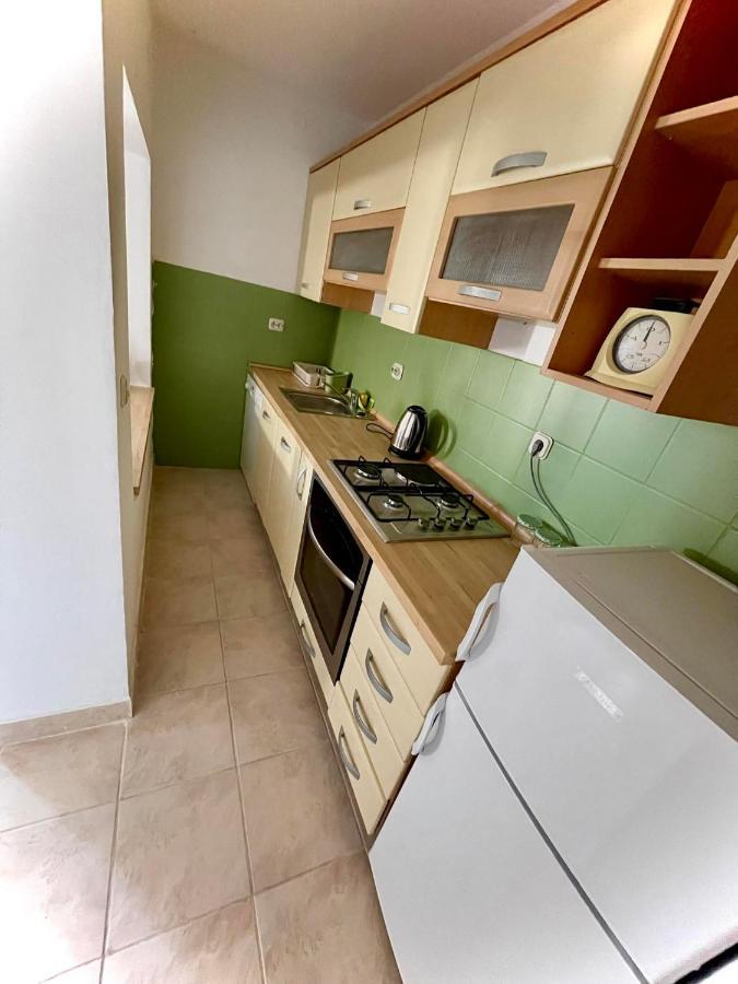 Apartments Leo 佩特坎内 外观 照片