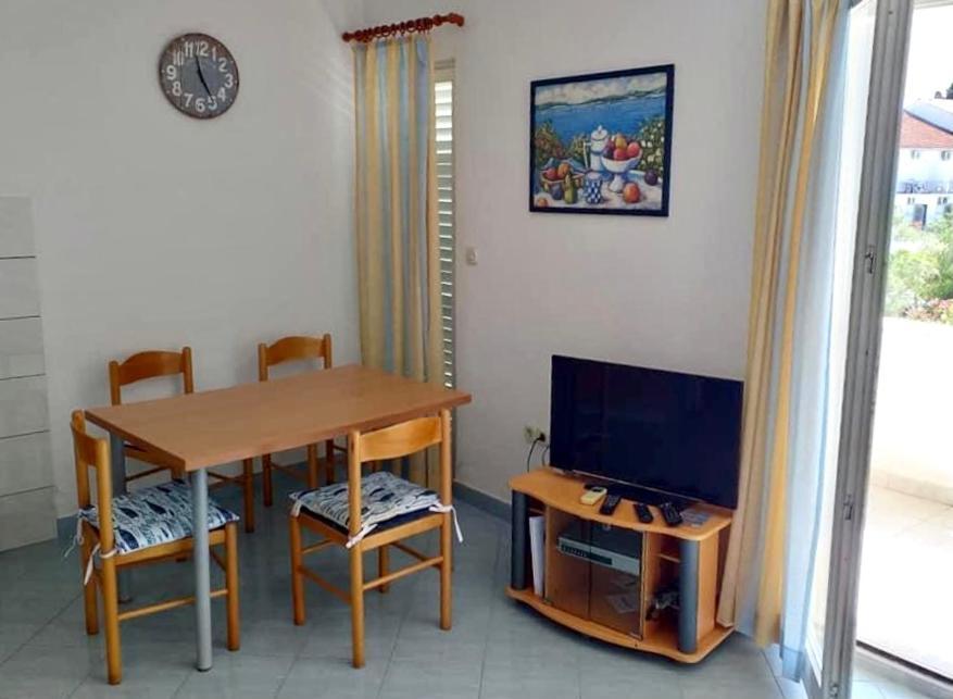 Apartments Leo 佩特坎内 外观 照片