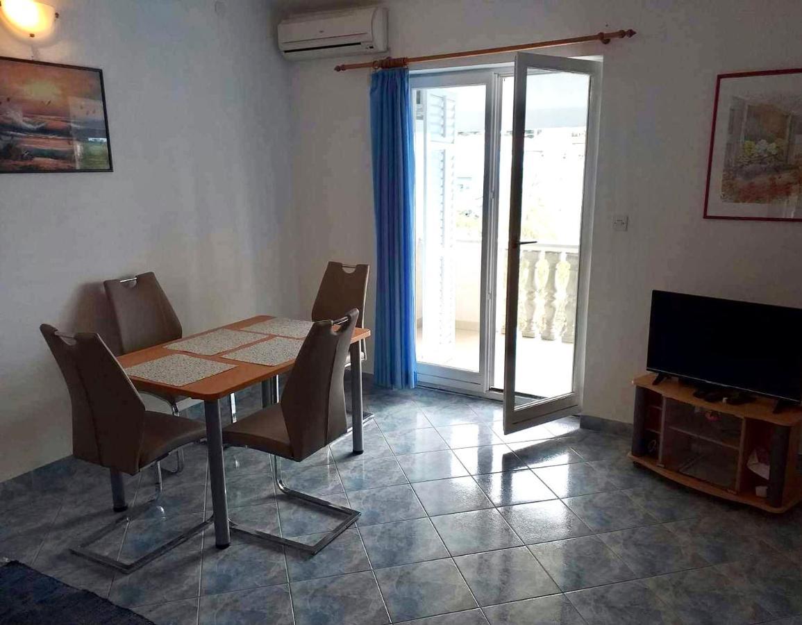 Apartments Leo 佩特坎内 外观 照片