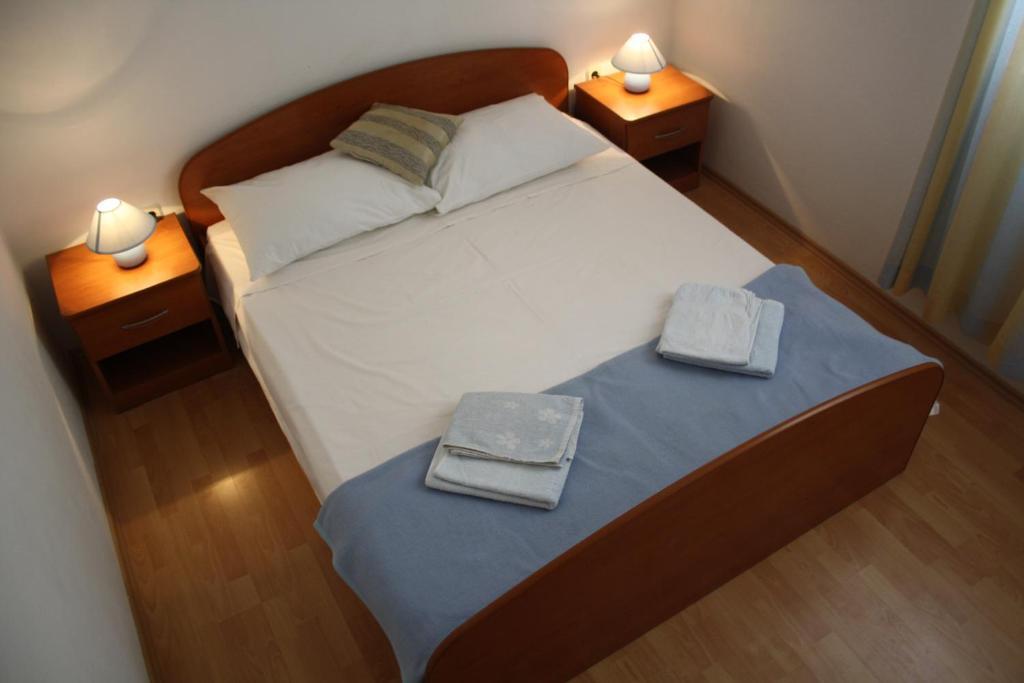 Apartments Leo 佩特坎内 外观 照片